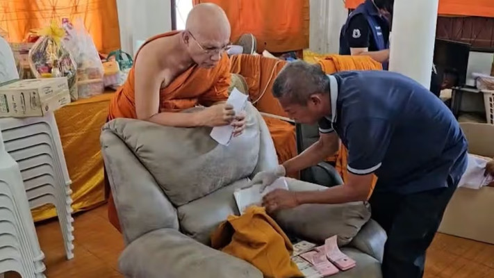 הפשיטה על המנזר