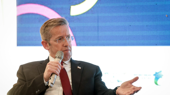 מזכיר הממשלה, עו''ד יוסי פוקס