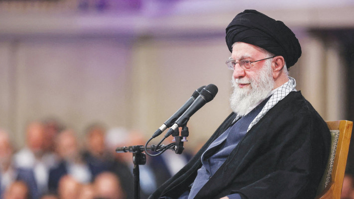 מנהיג איראן חמינאי השבוע