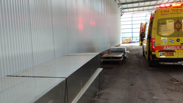 אמבולנס מד''א