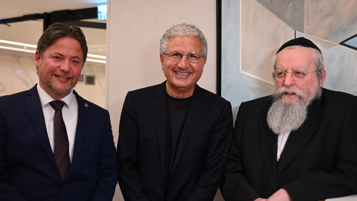 רב אלימלך פירר, משה אדרי, דביר אינדיג (צילום: מורג ביטן)
