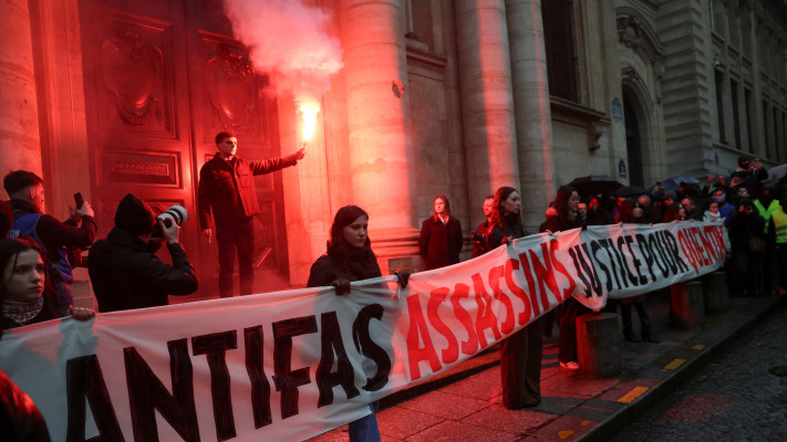 מחאות בצרפת לאחר מותו של פעיל הימין קוונטין דראנק