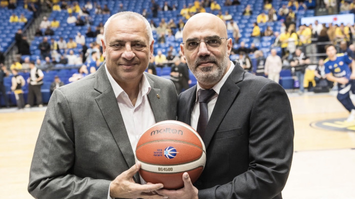 ניר דוד ועמוס פרישמן  (צילום: איגוד הכדורסל)