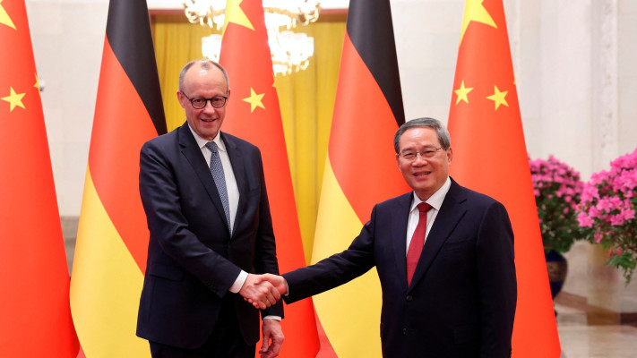 לי צ'יאנג, פרידריך מרץ