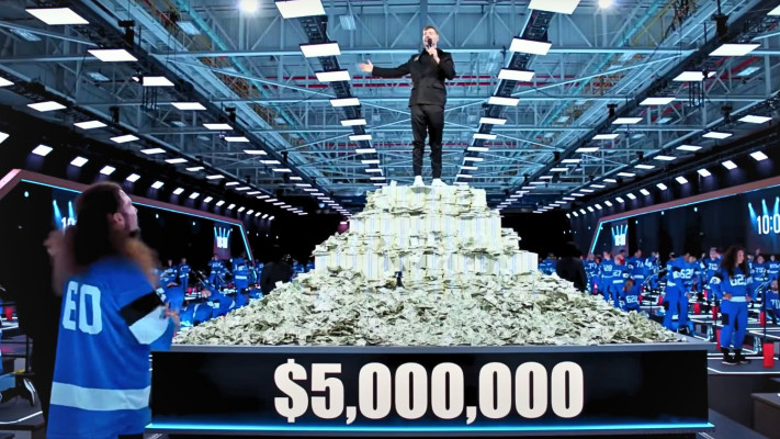 ביסט גיימז. ערימות של דולרים שזרוקים בכל מקום