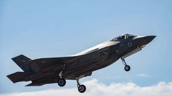 המראת מטוס קרב מסוג ״אדיר״ (F-35i) לתקיפות באיראן