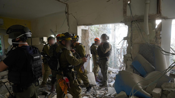 כוחות פיקוד העורף בזירת נפילה במרכז הארץ