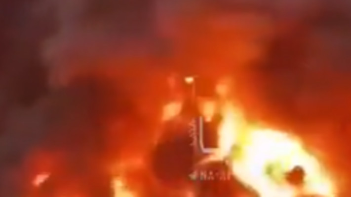 מכלי הדלק בדובאי עולים באש 