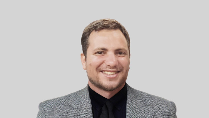 דניאל דדשיב