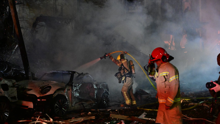 תיעוד פעילות לוחמי האש בזירת נפילה