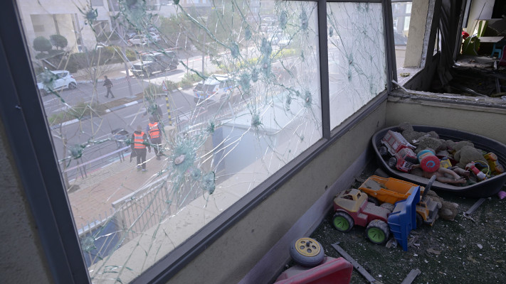 נזק בגן ילדים בראשון לציון בעקבות ירי טילים מאיראן