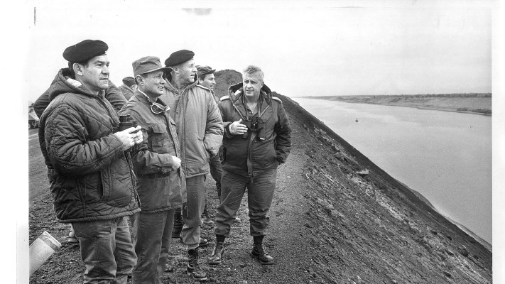 משה דיין, דוד אלעזר, אריאל שרון, דן לנר