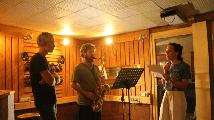 שרשרת זהב. הקלטות באולפן העוגן