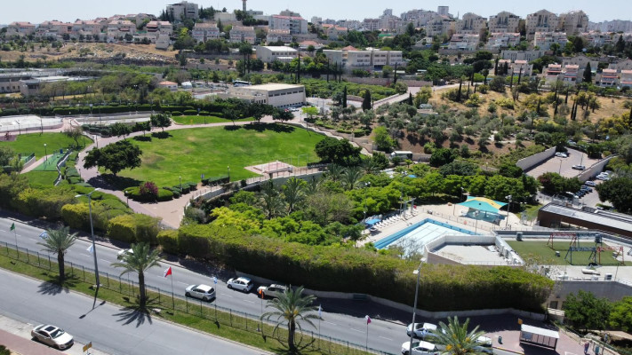 מעלה אדומים