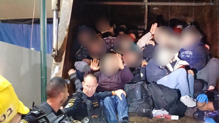 מעצר השב''חים במשאית זבל