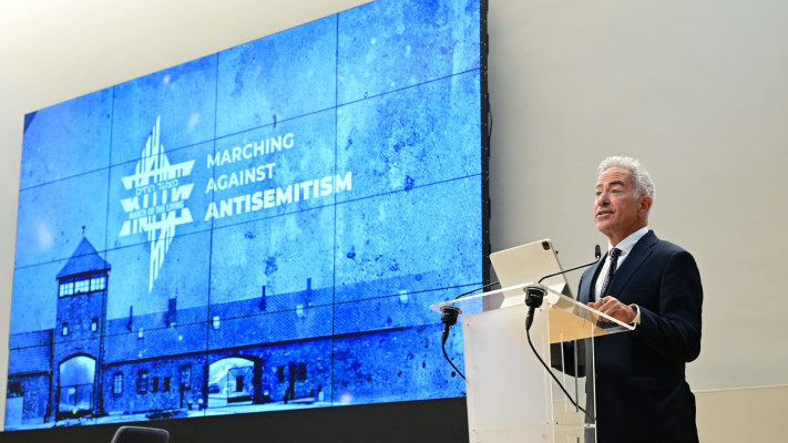 נלחמים באנטישמיות ב''מצעד החיים''