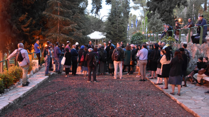 בשביל הנופלים - סיור בהר הרצל 