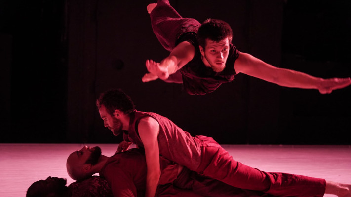 ליאור תבורי מזקק את הגבריות ב-SUCCUS 