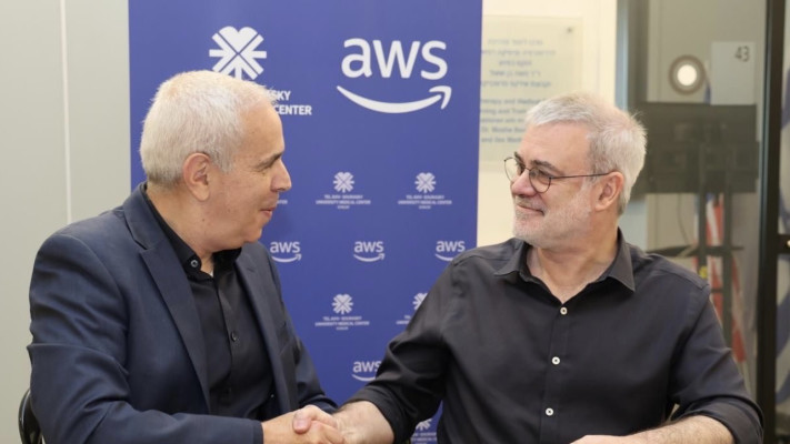 אלי שפרכר והראל יפהר (צילום: ליאור צור דוברות איכילוב)