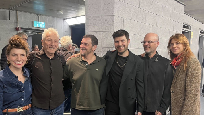 מאיה ורטהיימר, רועי אופנהיים, אמיר לקנר, אסף זמיר, מוני מושונוב, וסיון טלמור (צילום: מיקי רויטמן ושירה שחר)