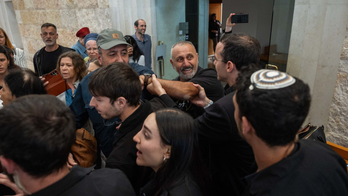 מהומות בבית המשפט העליון בדיון על הקמת ועדת חקירה