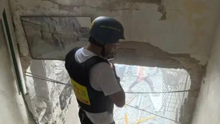 תיעוד מזירת הנפילה בבני ברק