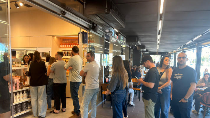 התור הארוך של יום שישי ל''לופן''