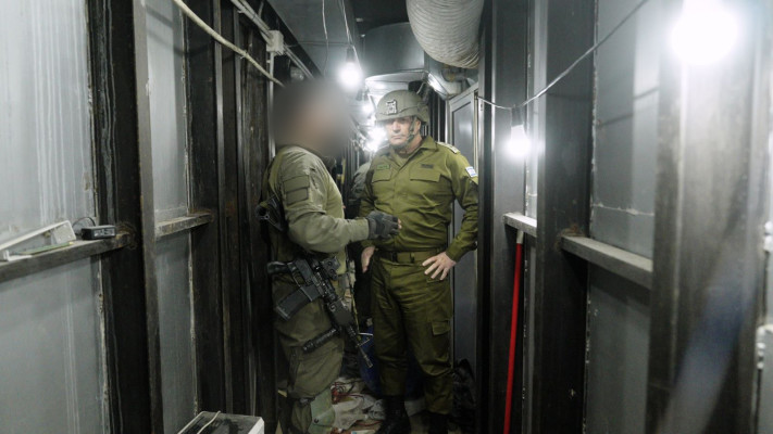 הרמטכ''ל, רא''ל אייל זמיר, בדרום לבנון