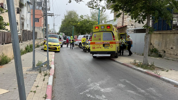 אמבולנסים בזירת אירוע אלימות ברמלה