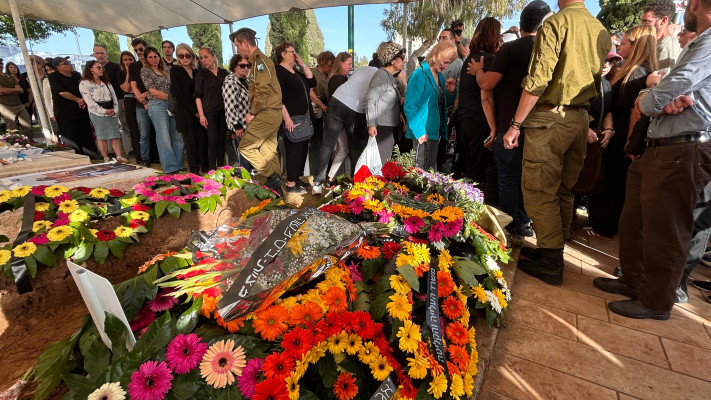 הלוויתו של רס''ב אלכסנדר גלובניוב ז''ל