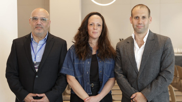 תומר ראב''ד, יפעת בכור וניר דוד  (צילום: עמותת יוניסטרים)