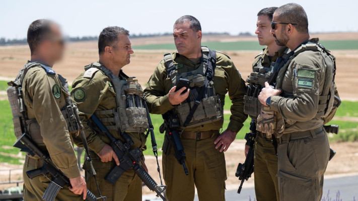 הרמטכ''ל בזירת הפיגוע