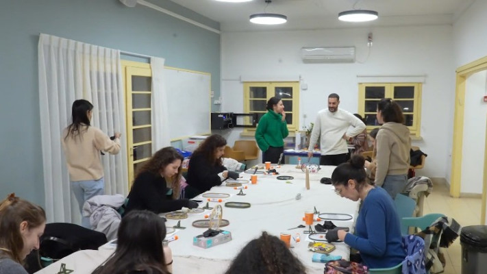 פעילות בבית טייבר