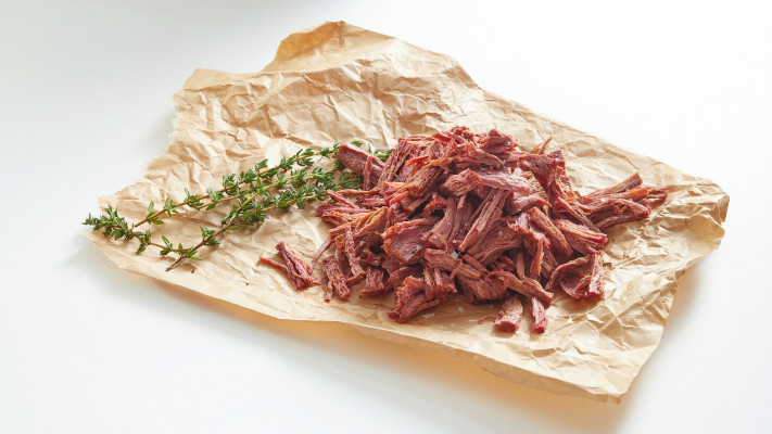 נראה ומרגיש כמו בשר מפורק אבל זה מן הצומח Chunk Steak (צילום: יחצ)