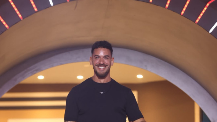 האח הגדול 2026, עומר ציפורי (צילום: מיכה לובטון)