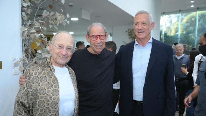 בני גנץ, מושיק תאומים וסמי סגול (צילום: דדי לוי)
