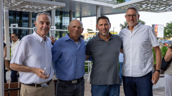 שוקי שוורץ, מיכאל כרסנטי, מיקי קליגר ונעם וימן (צילום: קיד קשת וסבסטיאן ויתקין)