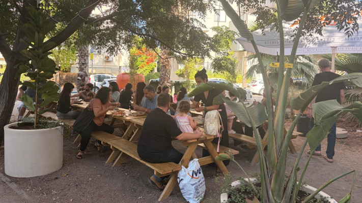 סאנפלאוור בבת גלים בחיפה 