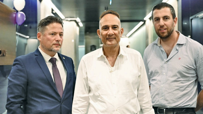 אריאל כץ, אלדד ניצן ודביר אינדיג (צילום: מורג ביטן)