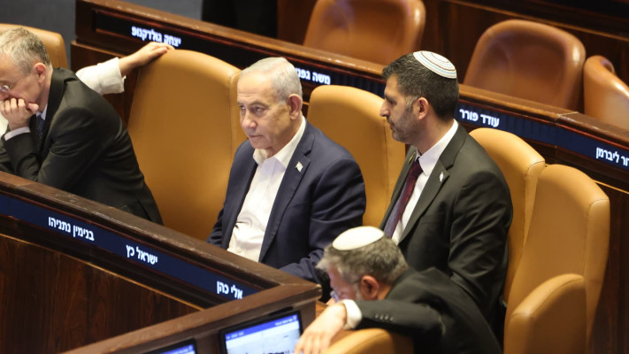 שלמה קרעי, בנימין נתניהו. הצבעת הכנסת על חוק התקשורת