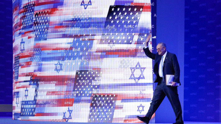 הסנאטור צ'אק שומר, מנהיג המיעוט הדמוקרטי בסנאט, בכנס של איפא''ק