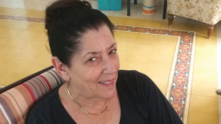 אסנת פרי