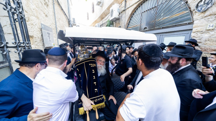 ספר תורה תשיעי 