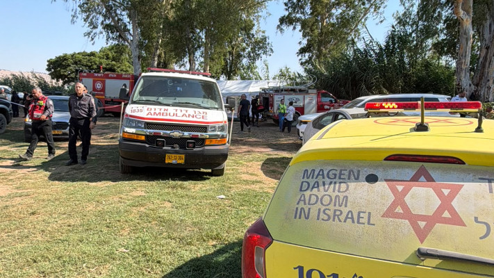 צוותי מד''א באזור נהר הירדן באירוע ההיעלמות של נער בן 12