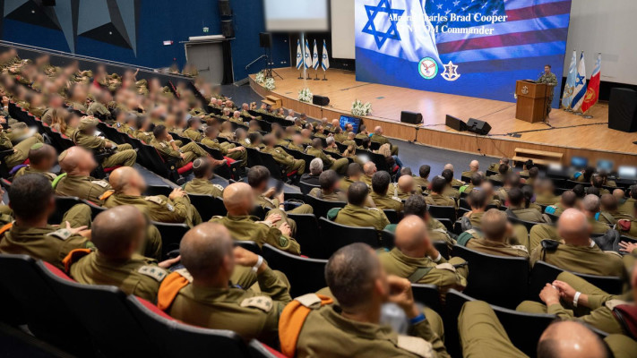 כנס סגל הפיקוד של צה''ל, בהשתתפות מפקד פיקוד המרכז של ארצות הברית (CENTCOM), אדמירל בראד קופר