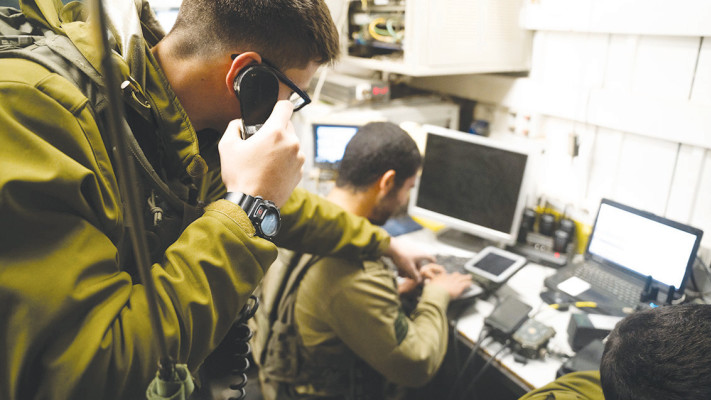 חיילים באגף המודיעין, 8200