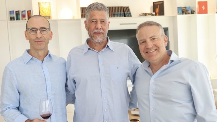 גיא פורת, ירון רוקמן ודובב לוינסון&nbsp; (צילום: רפי דלויה)
