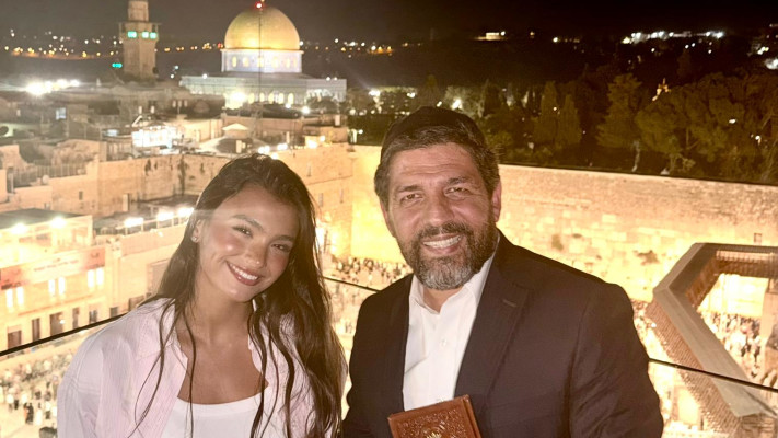 אלין גולן, רב הסלבס מרדכי חסידים (צילום: פרטי)