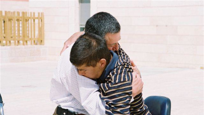 דורון אלמוג עם בנו ערן