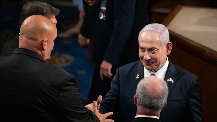 נתניהו ופטרמן לוחצים ידיים